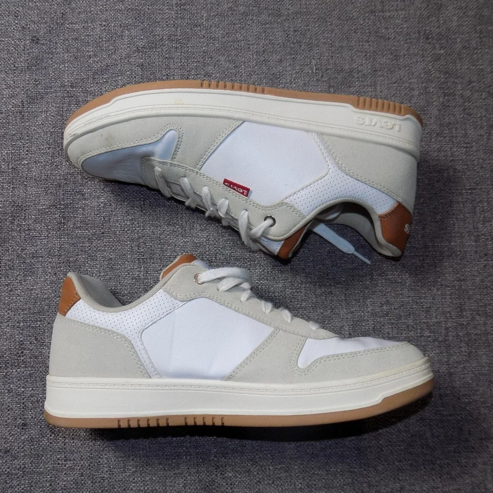 Levi's Low Top Sneaker Mens 8.5 White Grey Good 50013721 Gum Sole Casual Shoes